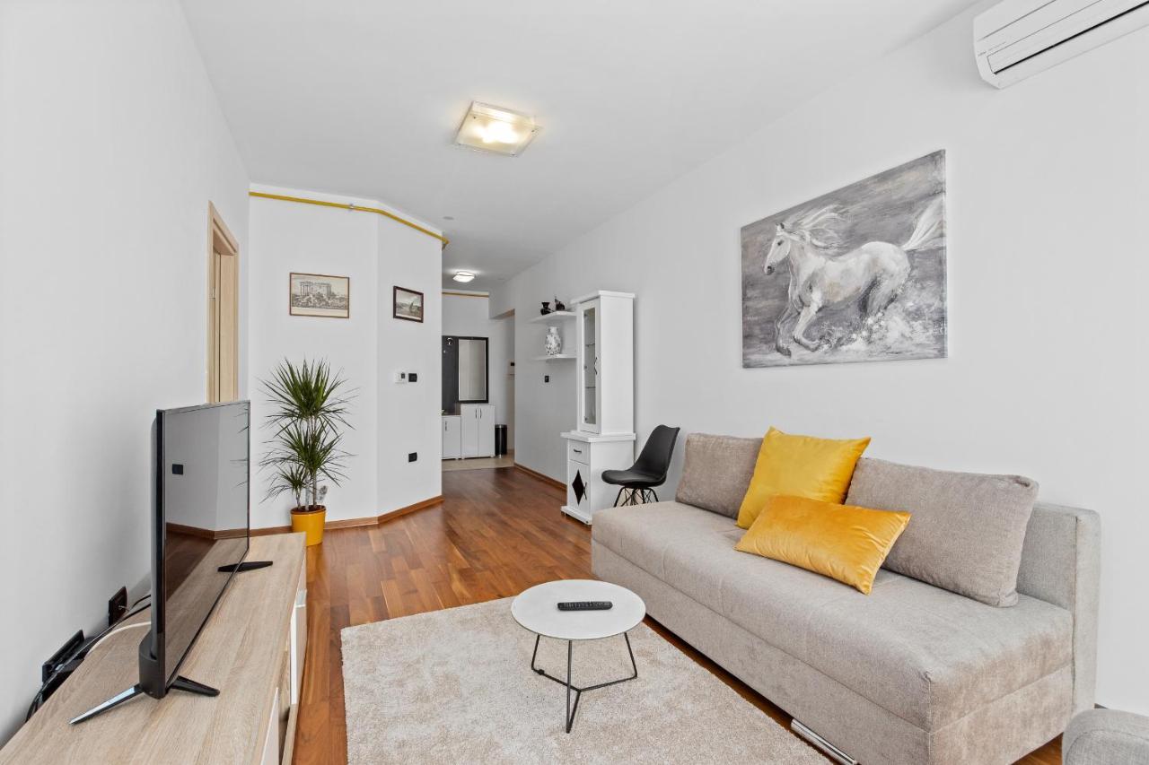 Feniks Fazana Apartman Exterior foto