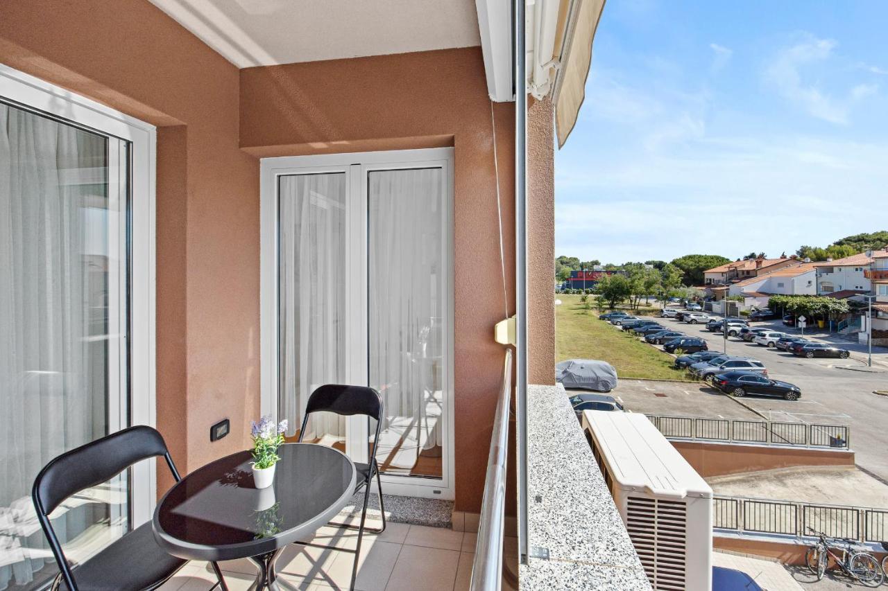 Feniks Fazana Apartman Exterior foto