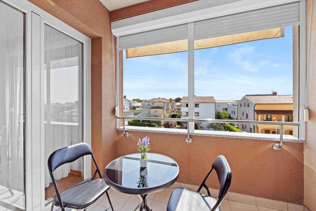Feniks Fazana Apartman Exterior foto